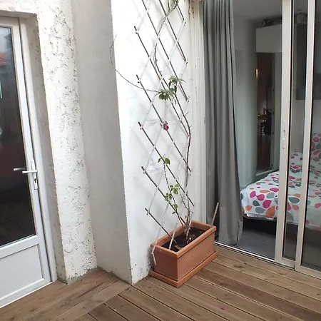 Charming 2 With Terrace In Old Town Apartment *