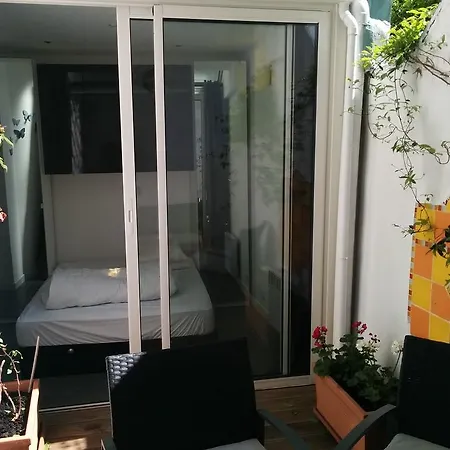 Charming 2 With Terrace In Old Town Apartment *